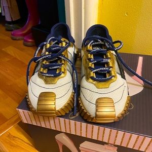 Only worn twice. Like New, Women Dolce & Gabbana NS1